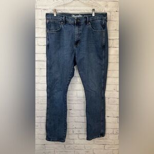 Wrangler Retro‎ Slim Straight Men’s Size 36x33 Blue Jeans Rodeo Cowboy